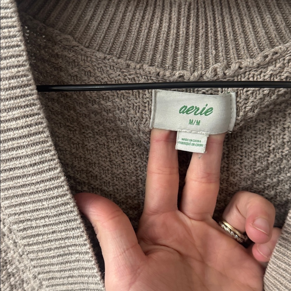 Aerie Tan Brown Chunky Knit Oversize Varsity Cardigan Button Up M - Picture 5 of 8